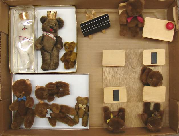 Appraisal: Lot of mini bears Miniature teddy bear school room Brown