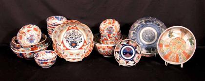 Appraisal: Twenty-seven piece Japanese imari porcelain bowls th th century Dia