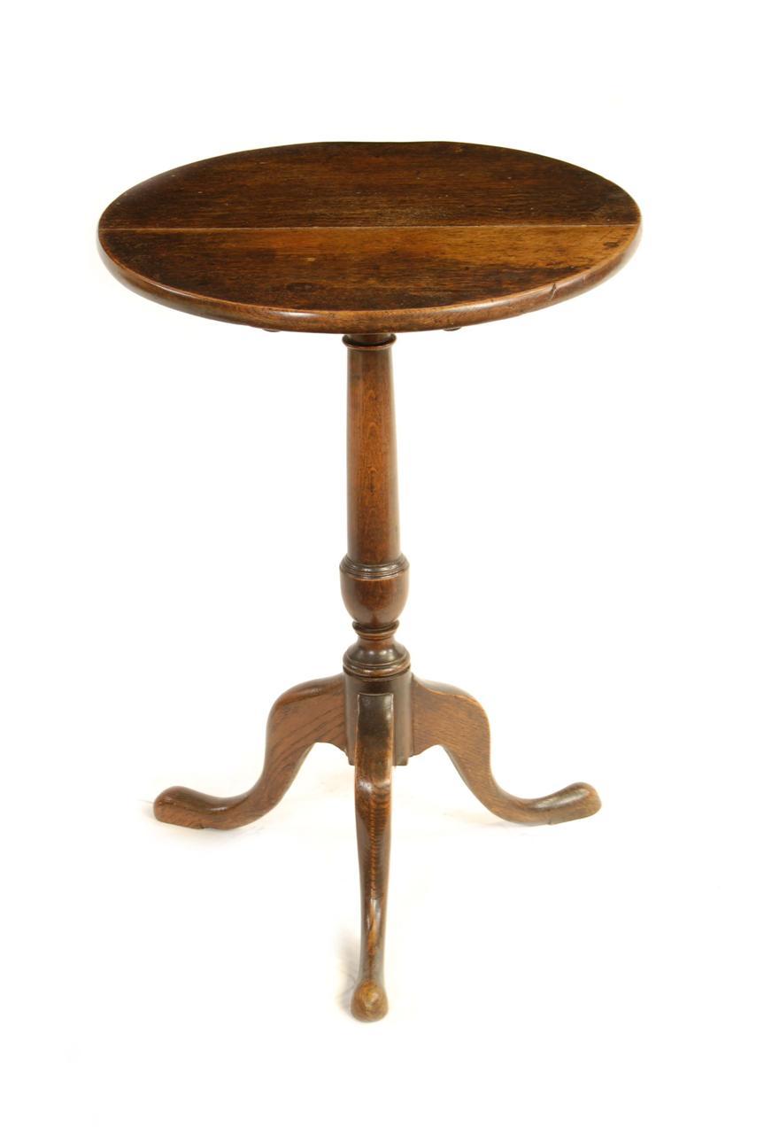 Appraisal: An oak tripod table