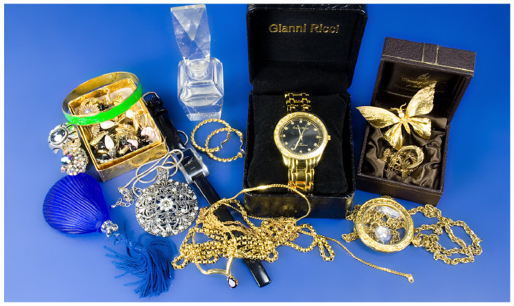 Appraisal: Small Collection of Gold and Costume Jewellery Comprising carat gold