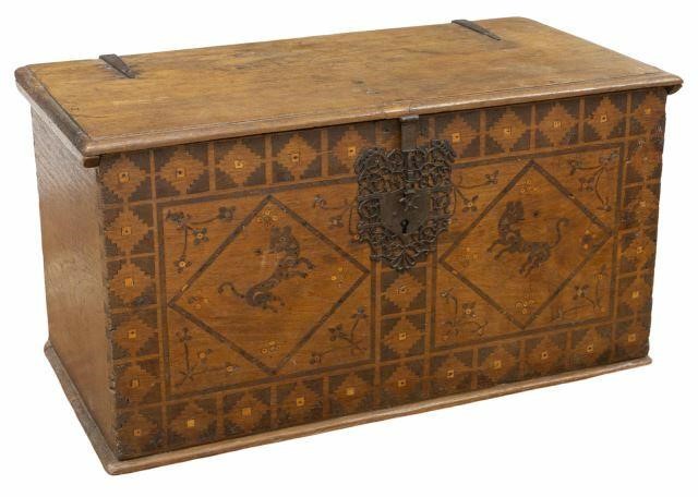 Appraisal: Baul wedding chest Oaxaca Mexico early th c dovetailed case