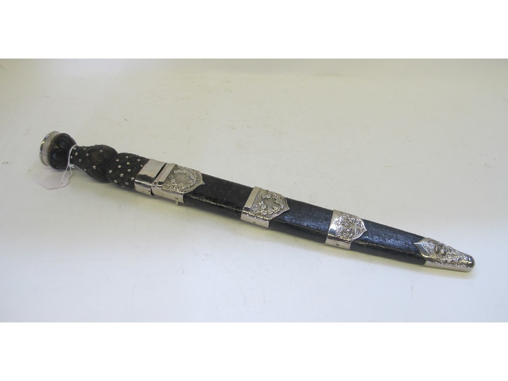 Appraisal: A Piper's silver plate mounted dirk