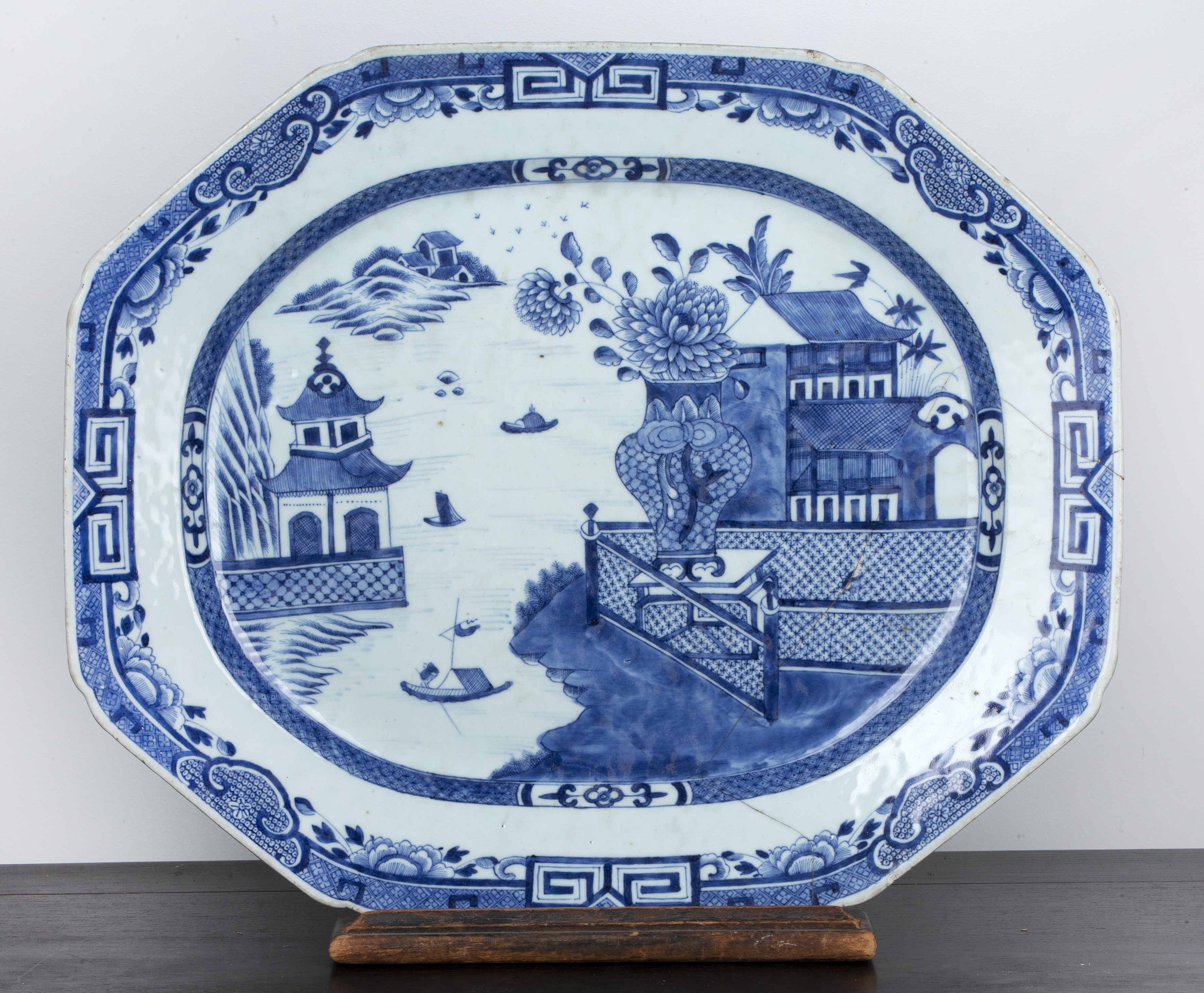 Appraisal: Large export blue and white porcelain meat plateChinese early th