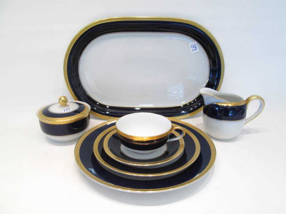 Appraisal: HUTSCHENREUTHER TURVEL CHINA SET ninety-six piece service for twelve comprised