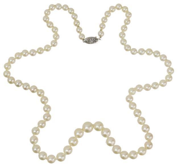 Appraisal: Estate pearl necklace eighty-one graduated pearls individually knotted on cord