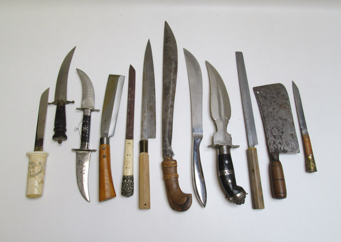 Appraisal: TWELVE COLLECTIBLE KNIVES including five Japanese kitchen knives two Chinese