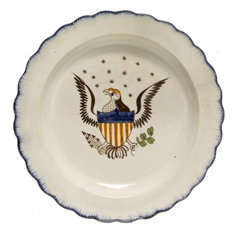 Appraisal: A PEARLWARE PLATE MADE FOR THE NORTH AMERICAN MARKET attractively