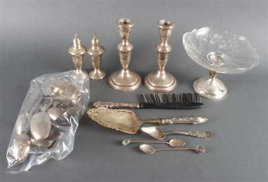 Appraisal: Assorted American silver flatware serving pieces and table articles including