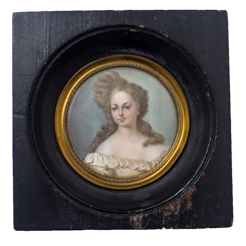 Appraisal: Late th Century Continental School portrait miniature of a lady