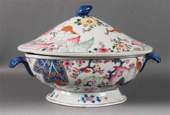 Appraisal: Chinese Export style Famille Rose porcelain soup tureen in the