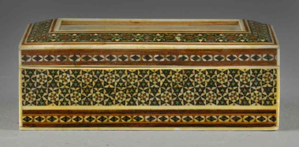 Appraisal: An Early C East Indian Ivory Bone Inlaid BoxWith top