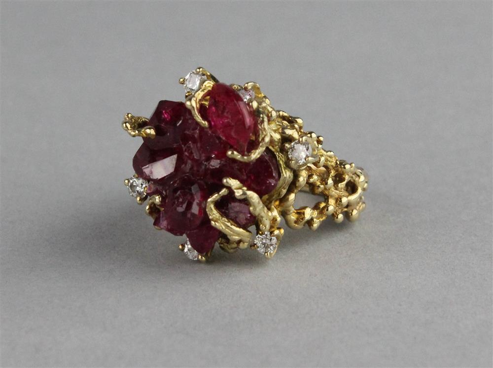 Appraisal: LADY'S K GOLD AND RUBY MATRIX RING the naturalistic form