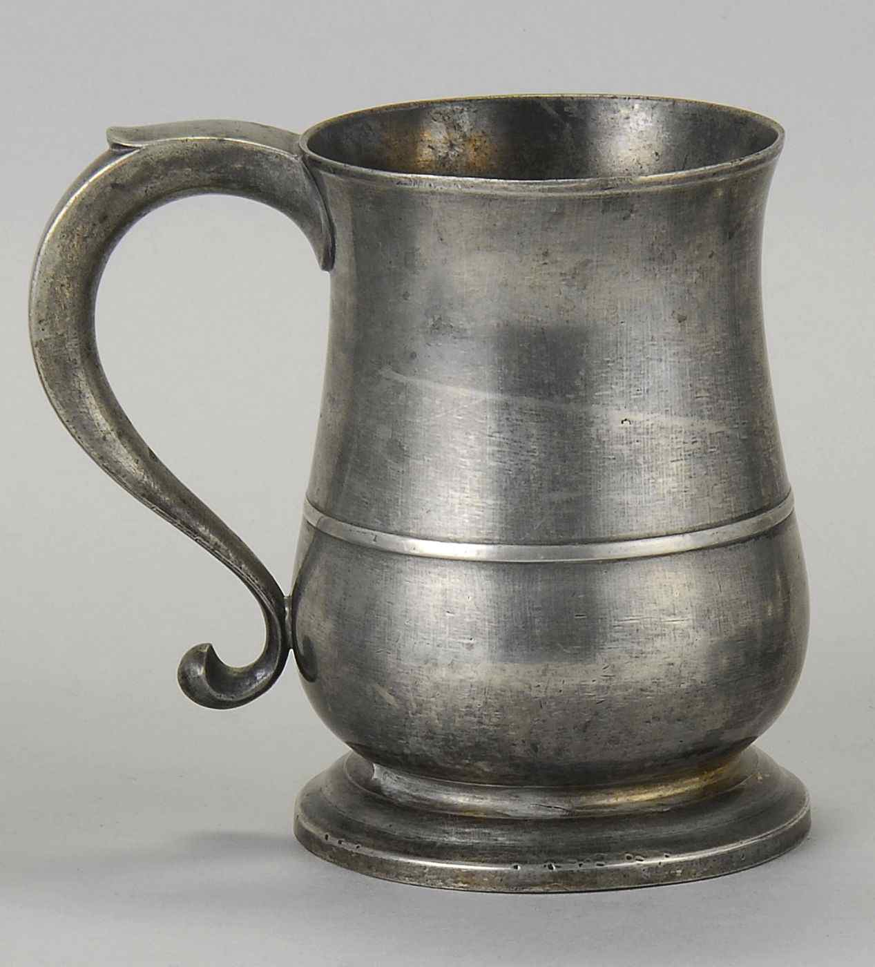 Appraisal: ANTIQUE AMERICAN PEWTER TANKARD th CenturyPossibly by Lewis Whitmore Signed