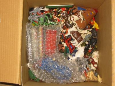 Appraisal: A large quantity of Britains and other plastic farm and