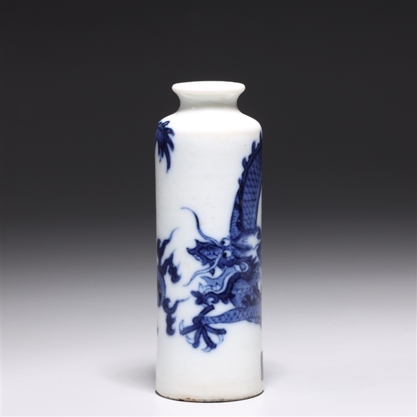 Appraisal: Antique Chinese Blue and white procelain snuff bottle with dragon