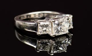 Appraisal: k k white gold -stone princess-cut diamond ring center diamond