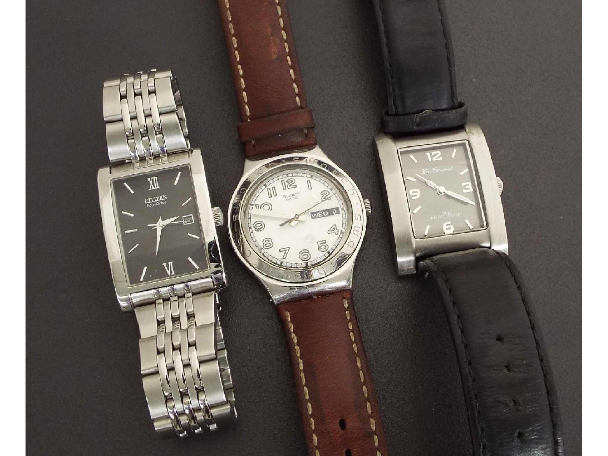 Appraisal: Three stainless steel gentlemen's wristwatches to include Swatch Citizen and