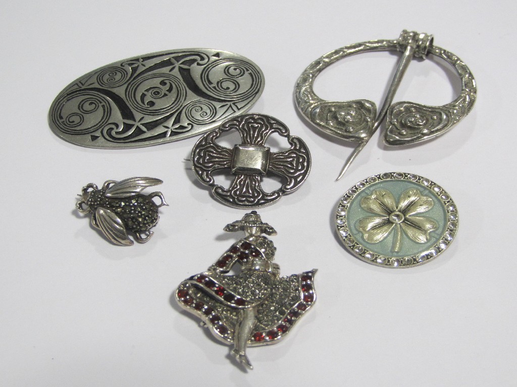 Appraisal: Lot of silver to include Scottish penannular brooch two marcasite