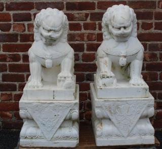 Appraisal: A Vintage Pair of Marble Foo Lions on Marble Stands