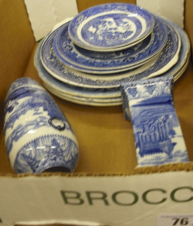 Appraisal: Collection of early Victorian Blue White Pottery to include Cauldon