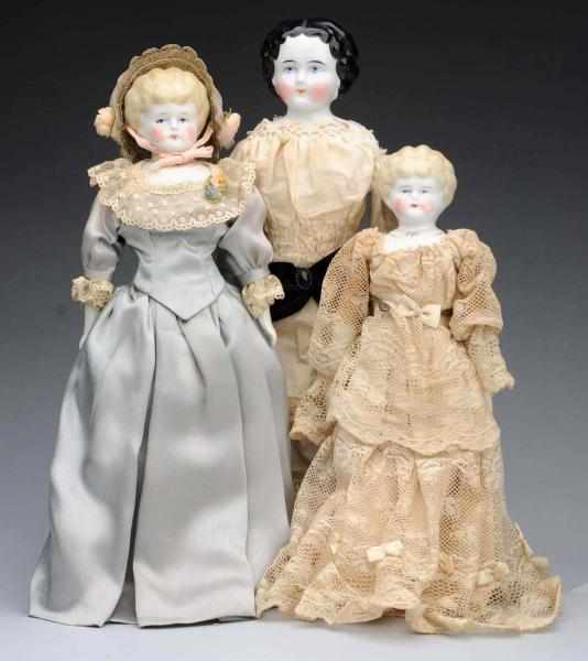 Appraisal: Lot of China Head Dolls All with china shoulder heads