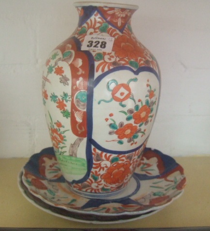 Appraisal: A Japanese Imari vase early th century of ovoid form