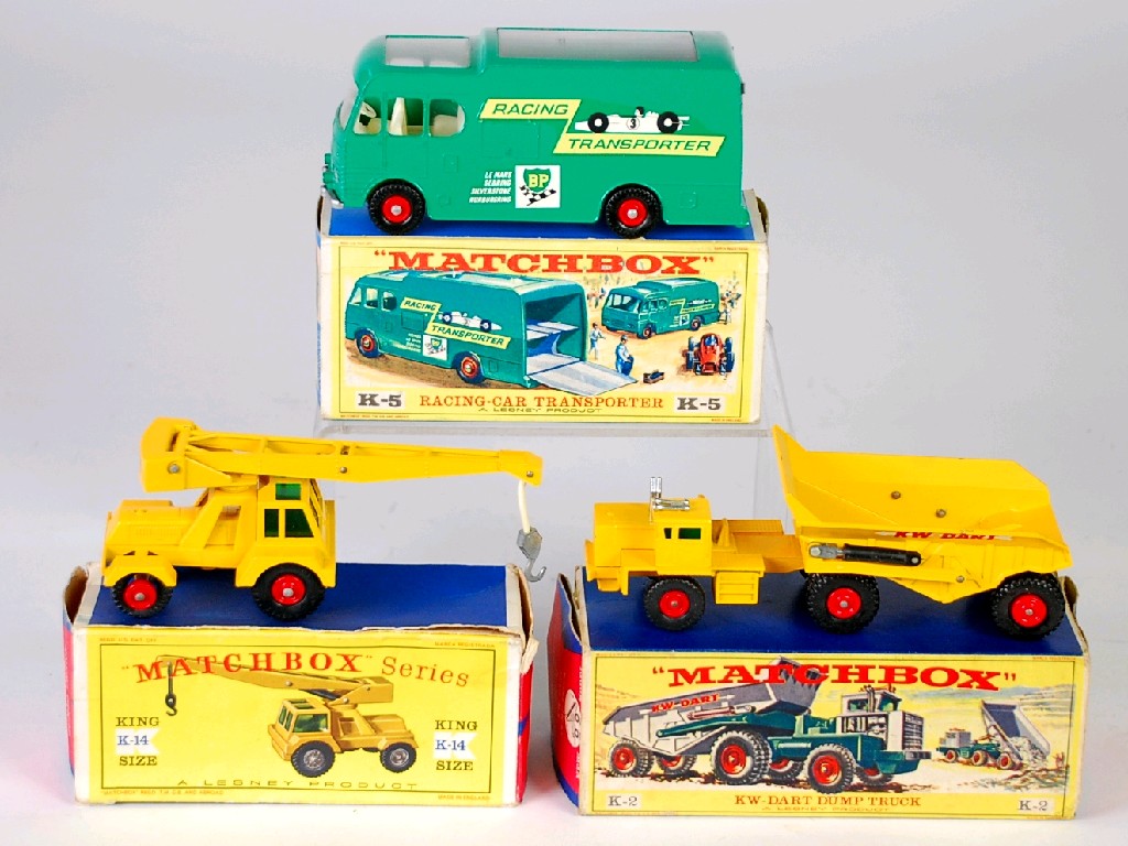 Appraisal: MATCHBOX KINGSIZE MINT AND BOXED 'RACING CAR TRANSPORT' Model No