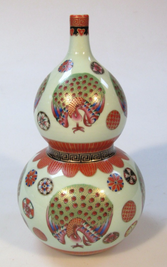 Appraisal: A Ming style Chinese double gourd vase polychrome decorated with