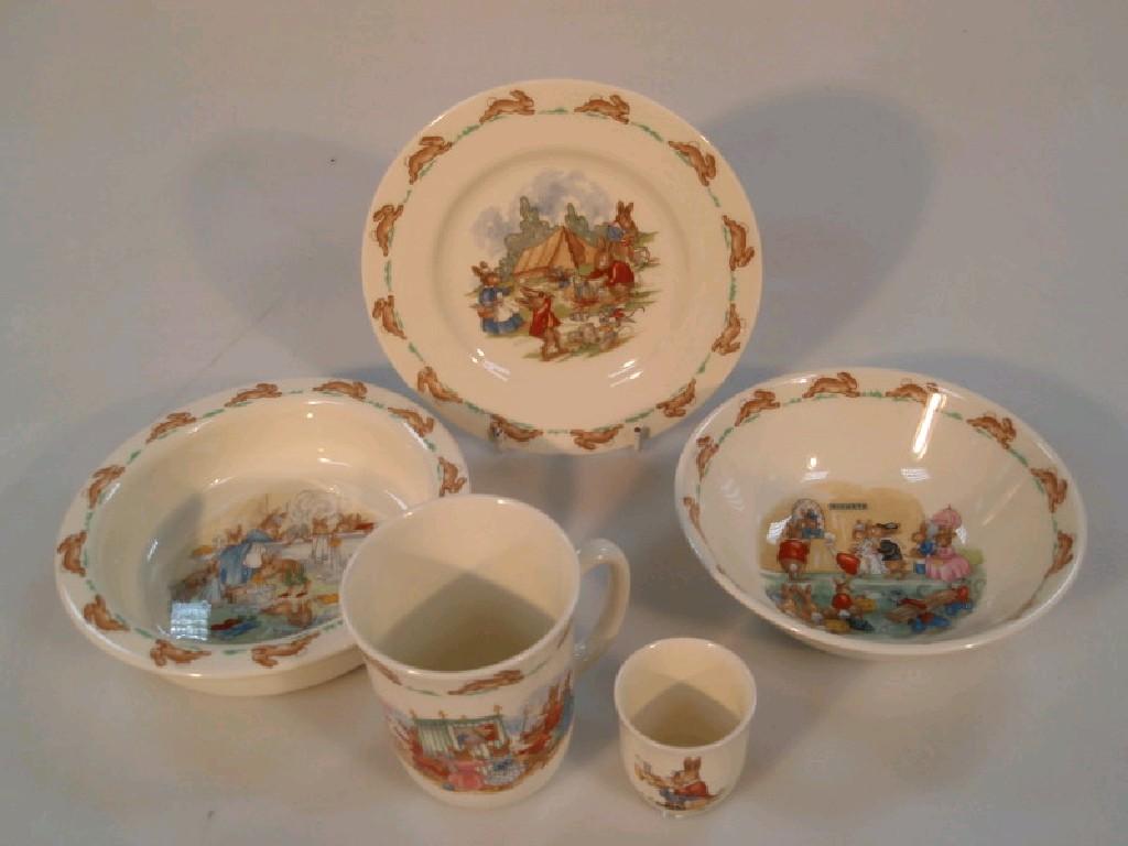 Appraisal: A Royal Doulton Bunnykins child's set of porridge and bowl