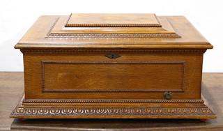 Appraisal: Imperial symphonion music box circa enclosed in a casket form