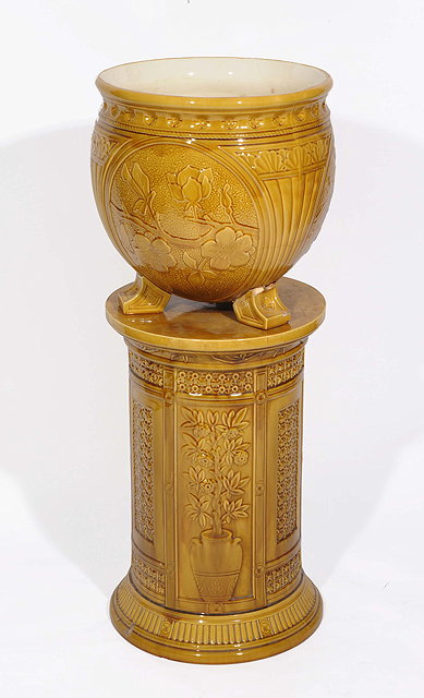 Appraisal: A LARGE WEDGEWOOD YELLOW GLAZED JARDINIERE cm diameter with a