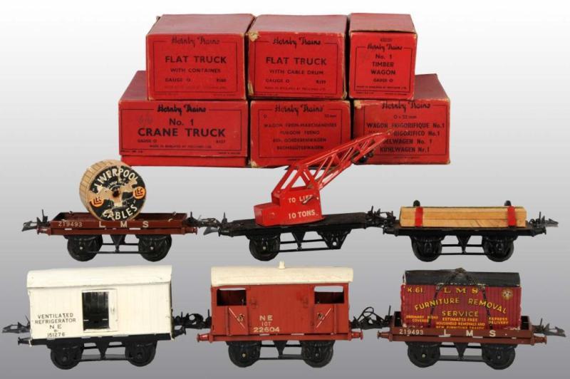 Appraisal: Lot of Hornby O-Gauge Train Cars Description English Pre-war Freights