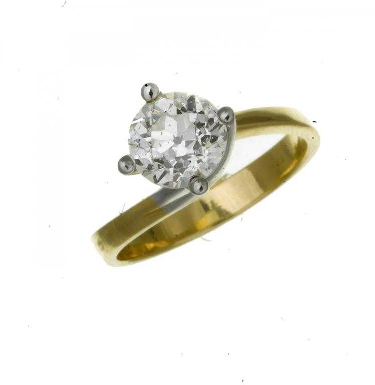 Appraisal: A DIAMOND SOLITAIRE RING with a round brilliant cut diamond