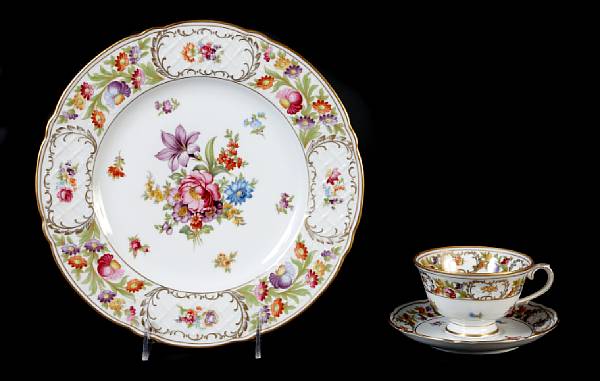 Appraisal: A Bavarian porcelain dinner service for twelve comprising twelve in