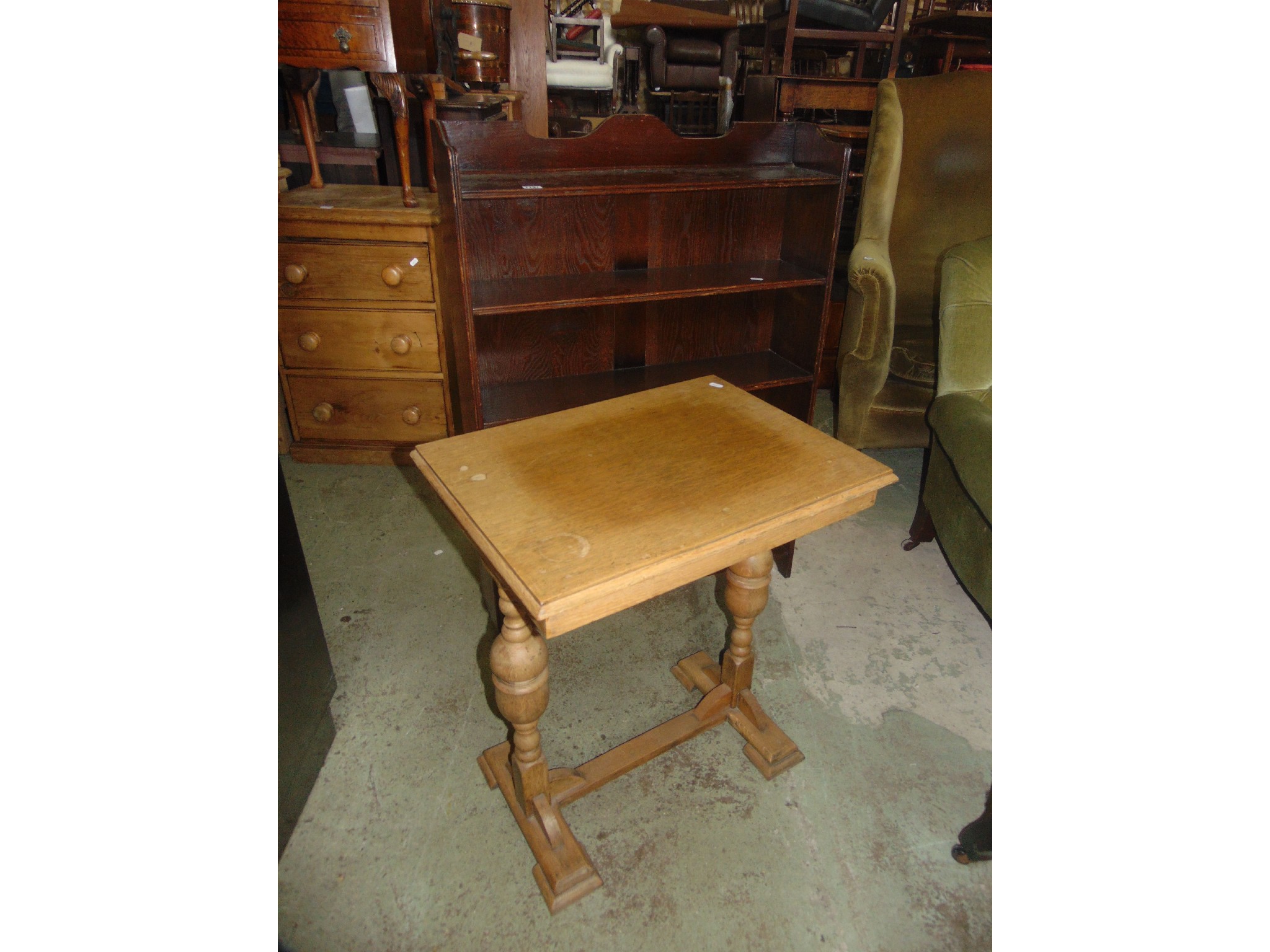 Appraisal: An early th century oak freestanding open bookcase with five