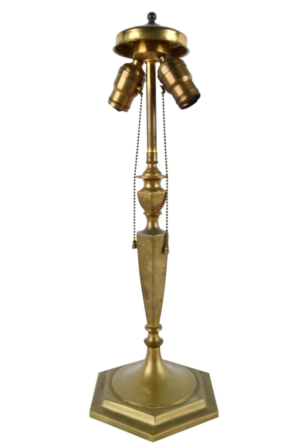 Appraisal: HANDEL STYLE LAMP BASEunsigned bronze inches high Condition