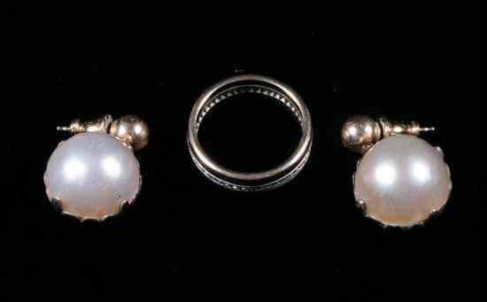 Appraisal: YELLOW GOLD PLATINUM AND DIAMOND BAND AND PAIR MABE PEARL