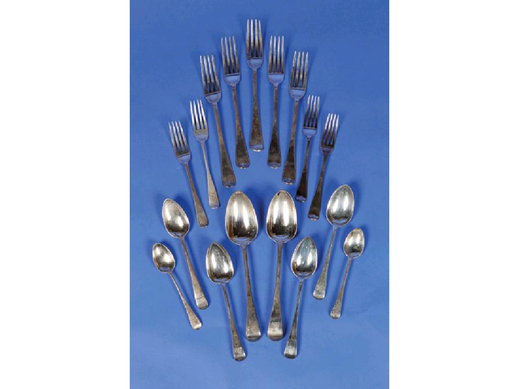 Appraisal: A GEORGE IV AND LATER CANTEEN OF CUTLERY of Old