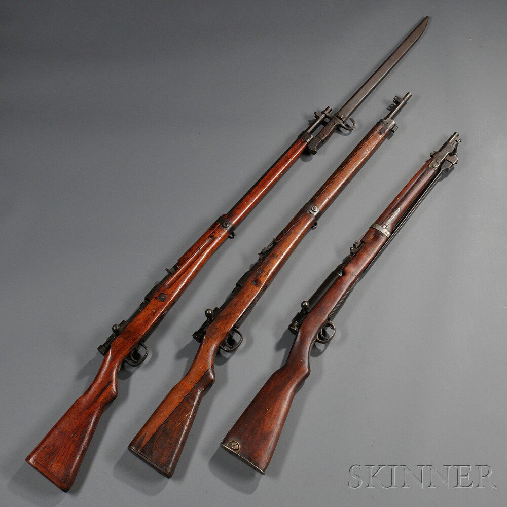 Appraisal: Three Japanese Bolt Action Rifles c early to mid- th