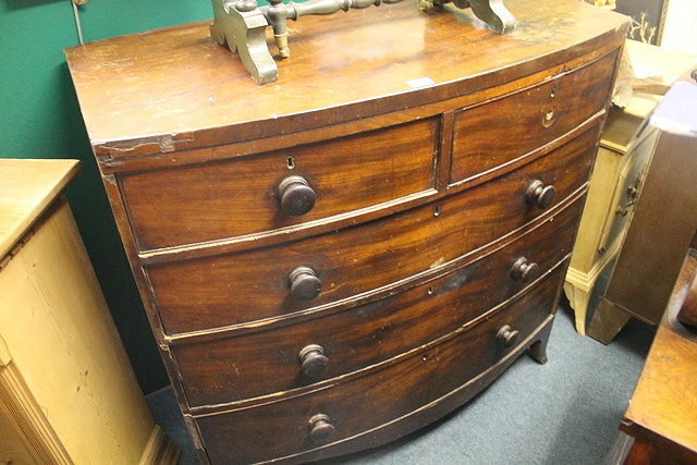 Appraisal: AN EARLY VICTORIAN MAHOGANY BOW FRONT CHEST OF DRAWERS with