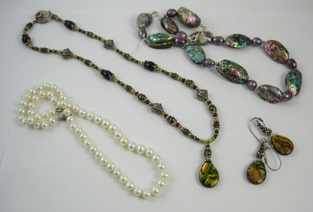 Appraisal: FOUR PIECES OF JEWELRY consisting of inch white pearl necklace