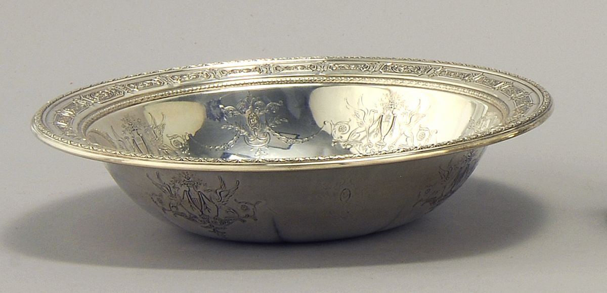 Appraisal: TOWLE STERLING SILVER BOWL In circular form in the Louis