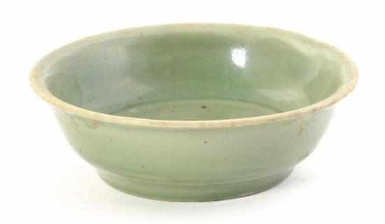 Appraisal: Chinese celadon bowl Ming or Qing Dynasty deep bowl with