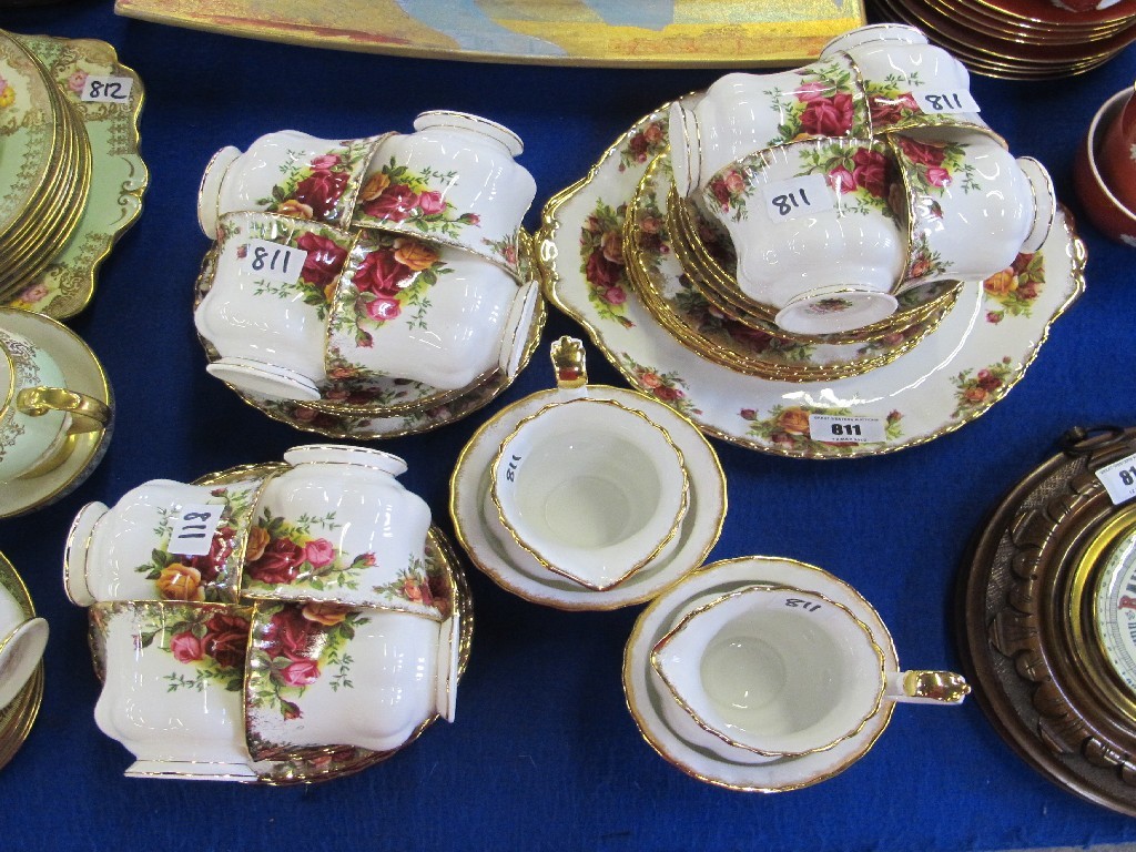 Appraisal: Royal Albert Old Country Roses teaset