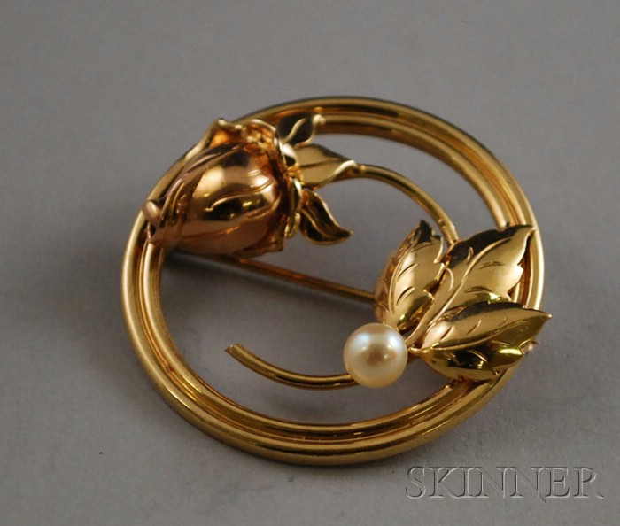 Appraisal: kt Gold and Pearl Floral Circle Brooch total dwt wd