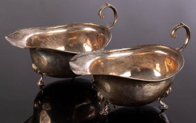 Appraisal: A pair of silver sauce boats Birmingham approximately g