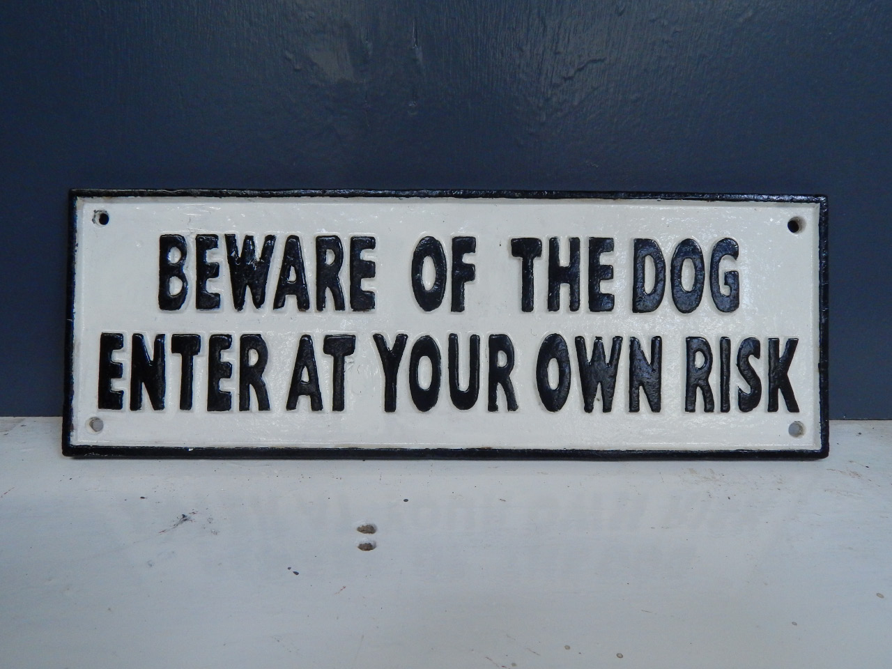 Appraisal: A cast iron Beware of the Dog Enter at Your