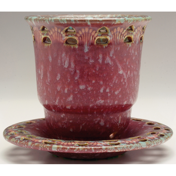 Appraisal: Rare Roseville Ferella planter flaring shape in mottled red and