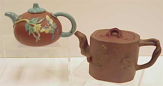 Appraisal: Two Chinese Yixing teapots late Qing dynasty - both of