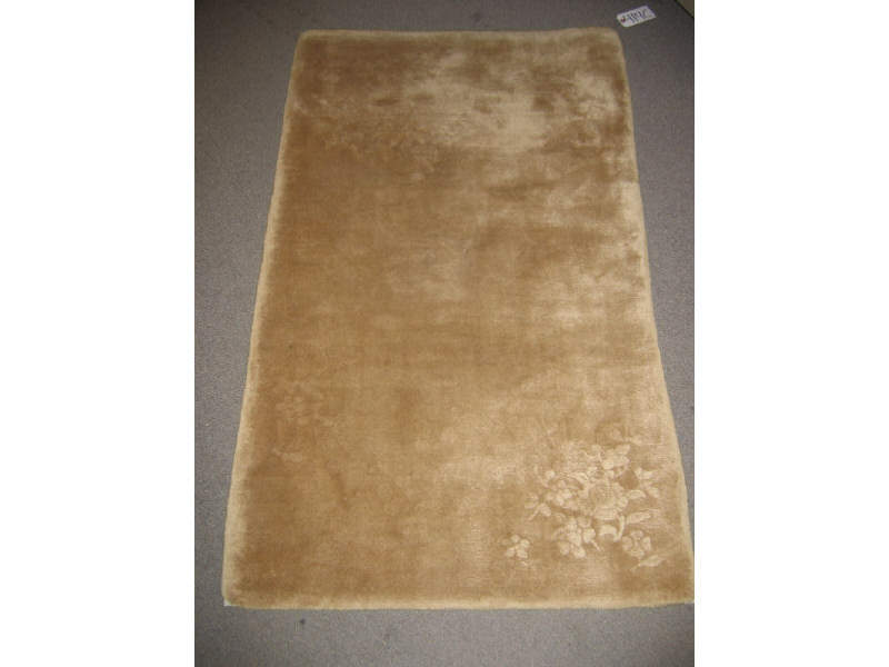 Appraisal: CHINESE WOOL PILE THROW RUG Estimate -